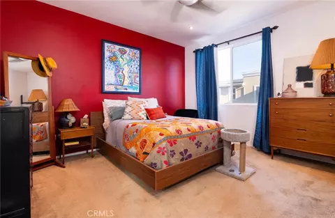 Bedroom - 500 N Willowbrook Ave #F1, Compton, CA 90220 photo 1 of 4
