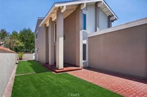 Exterior - 5 Tiger, Irvine, CA 92604 photo 2 of 10