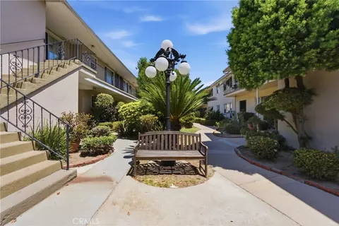 Exterior - 1327 E Appleton St, Long Beach, CA 90802 photo 2 of 6
