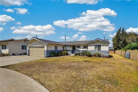 1126 N Center St, Orange, CA 92867