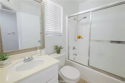 Bath - 6836 Hudson Ct, Rancho Cucamonga, CA 91701 photo 2 of 3