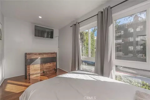 Bedroom - 325 Cedar, Long Beach, CA 90802 photo 2 of 5