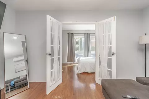Entry Way - 325 Cedar, Long Beach, CA 90802 photo 1 of 2