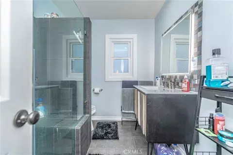 Bath - 325 Cedar, Long Beach, CA 90802 photo 1 of 2