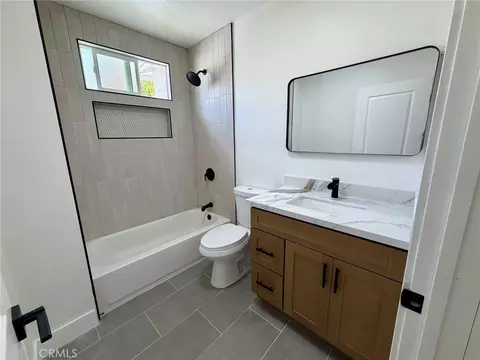 Bath - 709 S Chester Ave S, Compton, CA 90221 photo 3 of 3