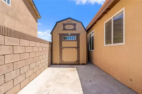 Exterior - 43022 Carpenter, Lancaster, CA 93535 photo 6 of 6