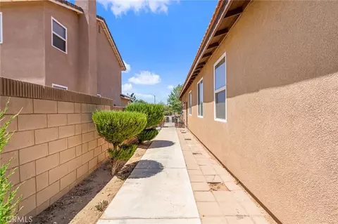 Entry Way - 43022 Carpenter, Lancaster, CA 93535 photo 3 of 3