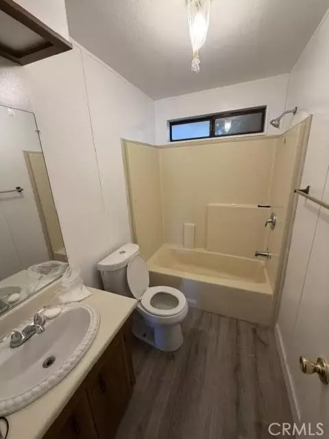 Bath - 11030 Ailanthus, Phelan, CA 92371 photo 1 of 1