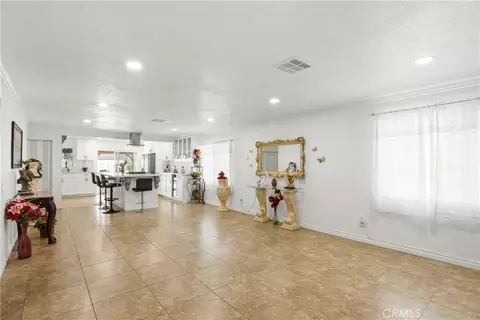 Entry Way - 11386 Cambridge St, Riverside, CA 92503 photo 1 of 1