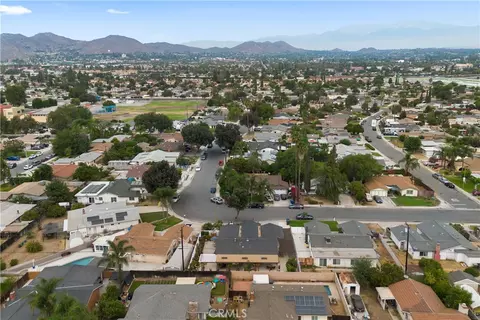 View/Area - 11386 Cambridge St, Riverside, CA 92503 photo 5 of 5