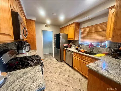 Kitchen - 2390 Gloucester, Riverside, CA 92506 photo 1 of 2