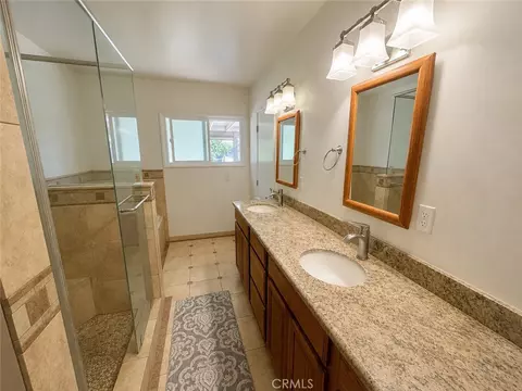 Bath - 2390 Gloucester, Riverside, CA 92506 photo 2 of 3