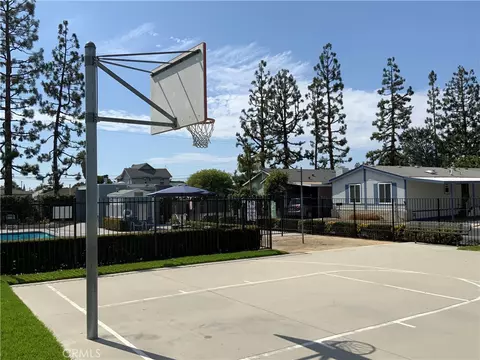 16600 Downey #27, Paramount, CA 90723 photo 13
