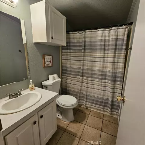 16600 Downey #27, Paramount, CA 90723 photo 10