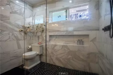 Bath - 8524 Suva, Downey, CA 90240 photo 9 of 12