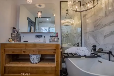 Bath - 8524 Suva, Downey, CA 90240 photo 5 of 12