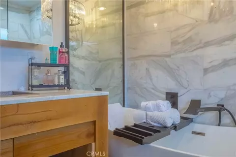 Bath - 8524 Suva, Downey, CA 90240 photo 7 of 12