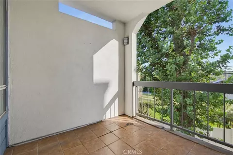 Exterior - 4623 E 4th #6, Long Beach, CA 90814 photo 1 of 18
