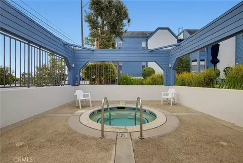Exterior - 4623 E 4th #6, Long Beach, CA 90814 photo 13 of 18