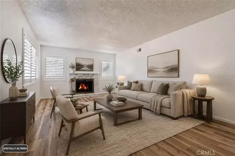 Living - 1333 E Monroe, Orange, CA 92867 photo 1 of 4