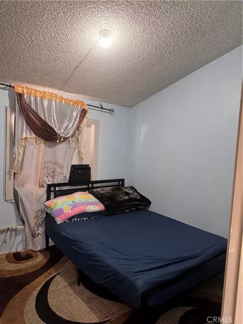 15325 Orange, Paramount, CA 90723 photo 19