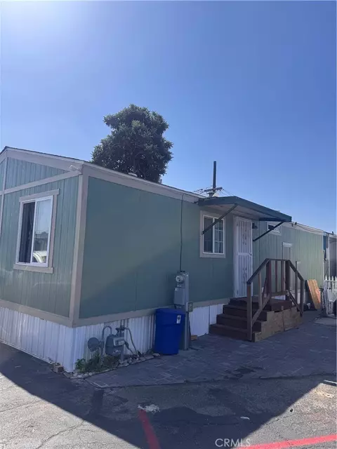 15325 Orange, Paramount, CA 90723 photo 5