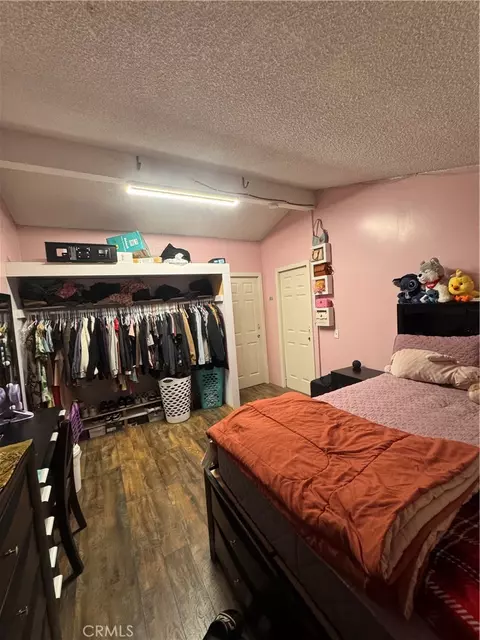 15325 Orange, Paramount, CA 90723 photo 14