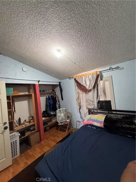 15325 Orange, Paramount, CA 90723 photo 20