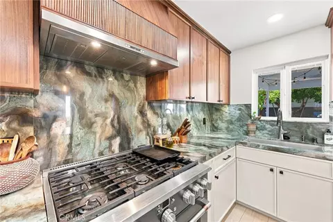 Kitchen - 8317 Cheyenne, Downey, CA 90242 photo 5 of 7