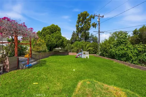 Exterior - 11751 S S Cir, Whittier, CA 90601 photo 10 of 12