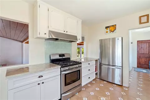 Kitchen - 11751 S S Cir, Whittier, CA 90601 photo 3 of 4