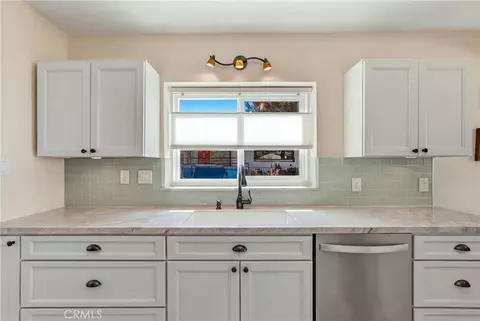 Kitchen - 11751 S S Cir, Whittier, CA 90601 photo 4 of 4
