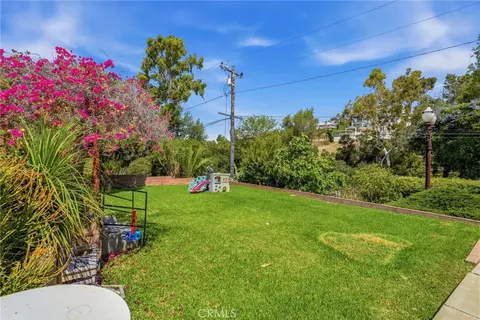 Exterior - 11751 S S Cir, Whittier, CA 90601 photo 9 of 12