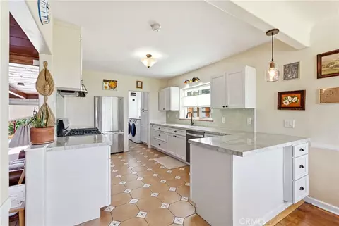 Kitchen - 11751 S S Cir, Whittier, CA 90601 photo 2 of 4