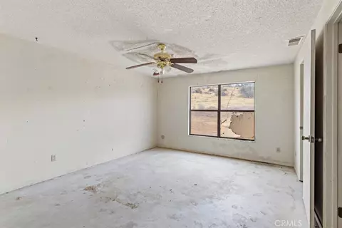 Bedroom - 8885 Corto Rd, Apple Valley, CA 92308 photo 8 of 9