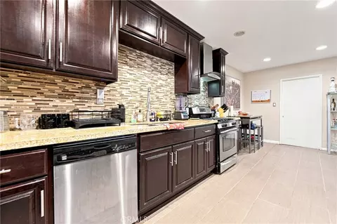 Kitchen - 11512 Samoline, Downey, CA 90241 photo 2 of 4