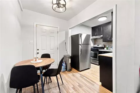 Dining - 11512 Samoline, Downey, CA 90241 photo 3 of 3