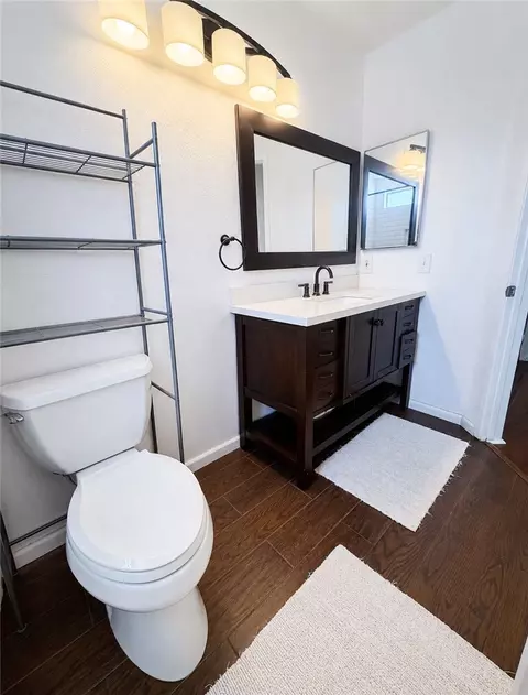 Bath - 13949 Arthur Ave #1, Paramount, CA 90723 photo 3 of 7