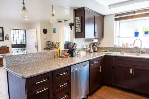Kitchen - 13949 Arthur Ave #1, Paramount, CA 90723 photo 3 of 4