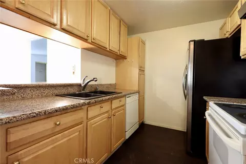 Kitchen - 11410 Dolan Ave #340, Downey, CA 90241 photo 2 of 3