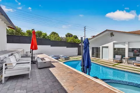 Exterior - 6754 S Garth, Los Angeles, CA 90056 photo 11 of 15