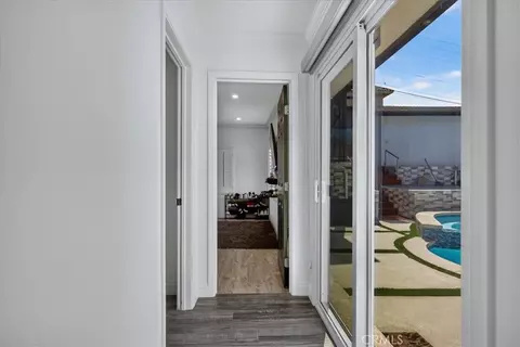 Entry Way - 6754 S Garth, Los Angeles, CA 90056 photo 1 of 2