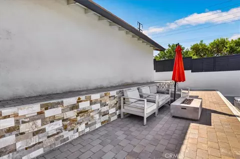 Exterior - 6754 S Garth, Los Angeles, CA 90056 photo 10 of 15