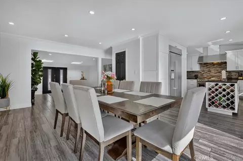 Dining - 6754 S Garth, Los Angeles, CA 90056 photo 2 of 2