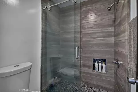Bath - 6754 S Garth, Los Angeles, CA 90056 photo 8 of 8