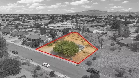 View/Area - 17014 Montecito, Victorville, CA 92395 photo 8 of 14