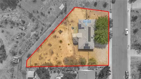 View/Area - 17014 Montecito, Victorville, CA 92395 photo 6 of 14