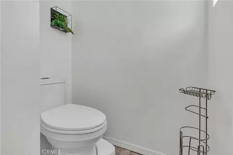 Bath - 17014 Montecito, Victorville, CA 92395 photo 4 of 4