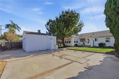 Exterior - 2860 Daisy Ave, Long Beach, CA 90806 photo 4 of 6