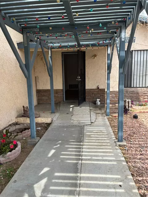 13045 La Mesa, Desert Hot Springs, CA 92240